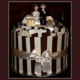 Stripe Mud Cake with Bride & Groom